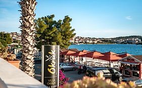 Villa Okruk - Beachside & Self Check-In